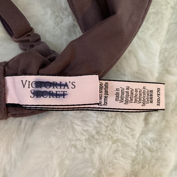 VICTORIA'S SECRET VS Body By Victoria Perfect Shape Bra Padded Wired Purple  32D - Picture 6 of 8